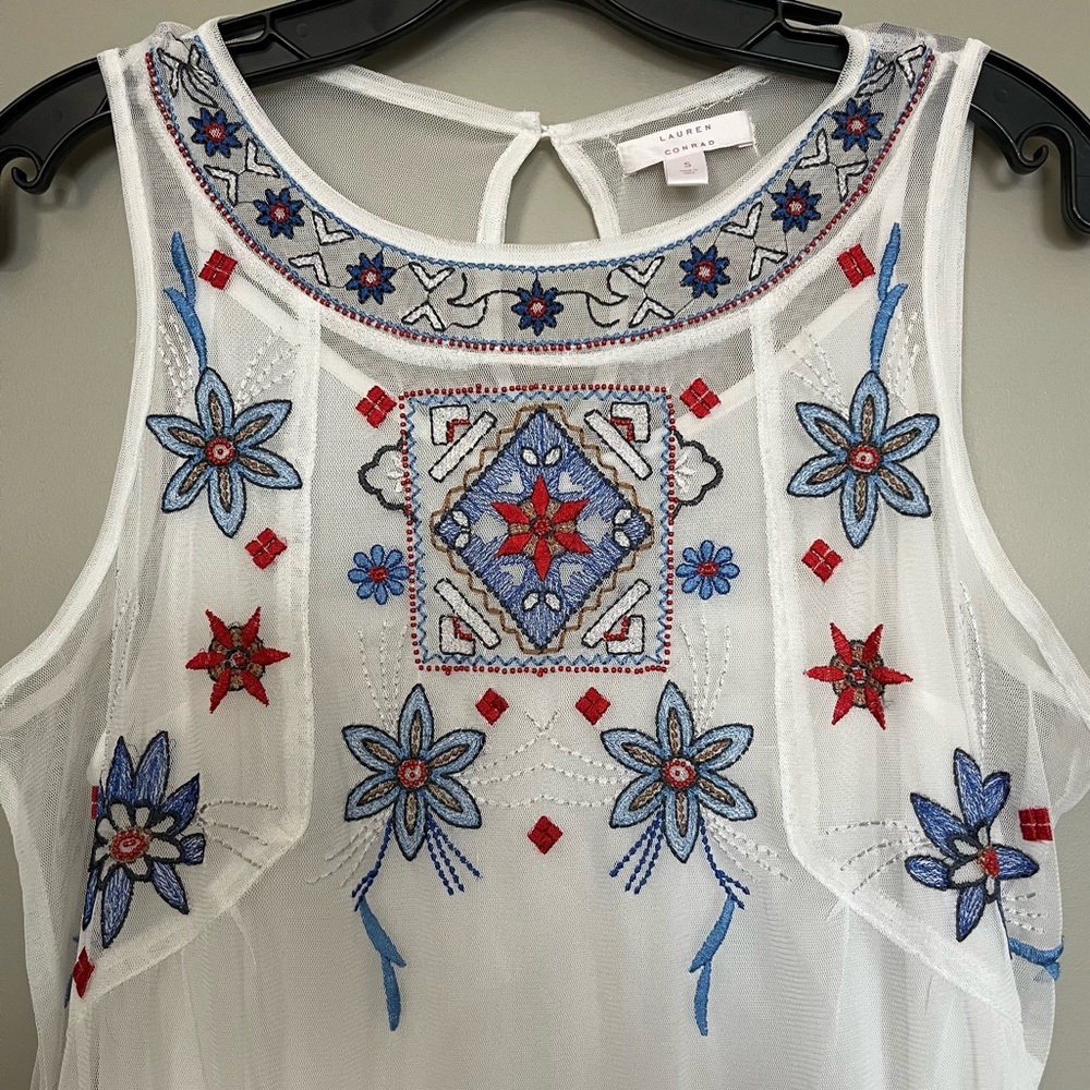 Embroidered Sheer Ruffle-Hem Tank Top - Picture 2 of 6